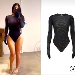 NWT SKIMS Velvet Glove Logo Bodysuit in
Chai Women's Size Medium